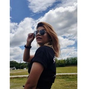 Meet your Posher, Alexandra